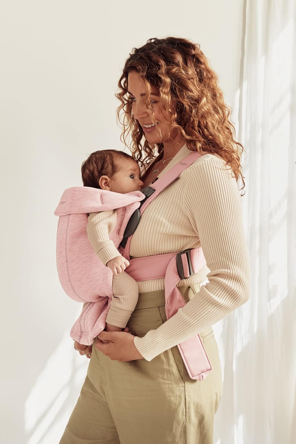 BabyBjörn Baby Carrier Mini, Light Pink, 3D Jersey | Infant Carrier (7-25 lbs), Ergonomic, Easy-to-Use