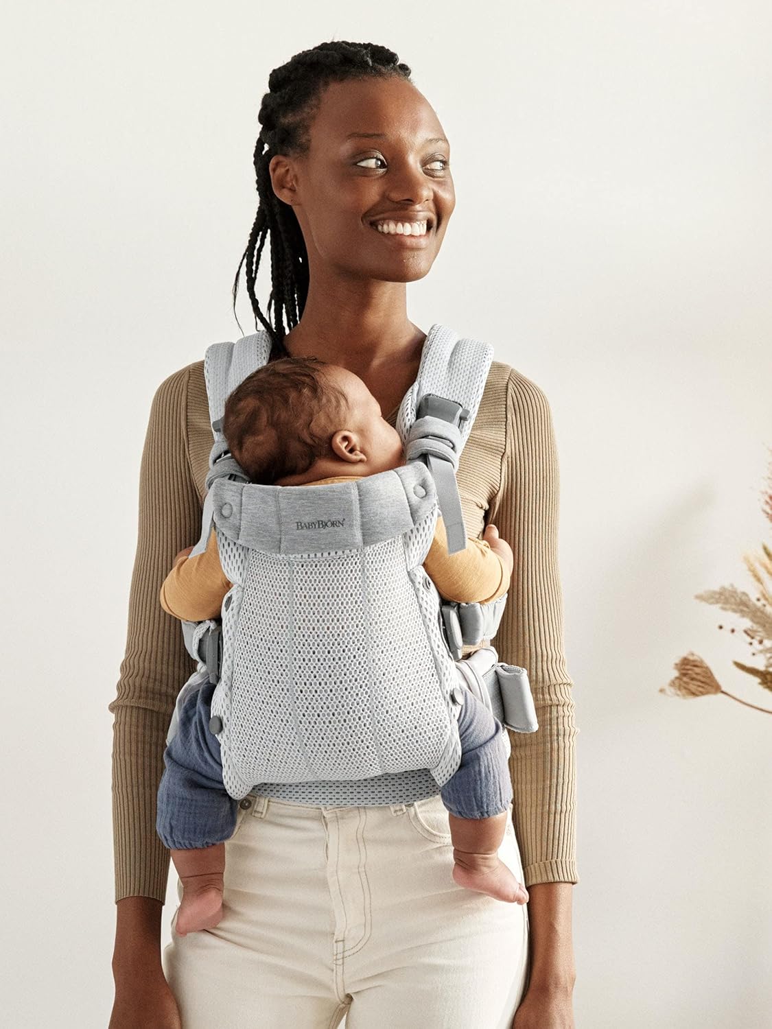 BabyBjörn Baby Carrier Harmony, Silver, 3D Mesh | 3-in-1 Ergonomic Baby Carrier; Newborn, Facing-In, Outward-Facing, and Back Carrying Positions Supported (7-40 lbs), Newborn to Toddler