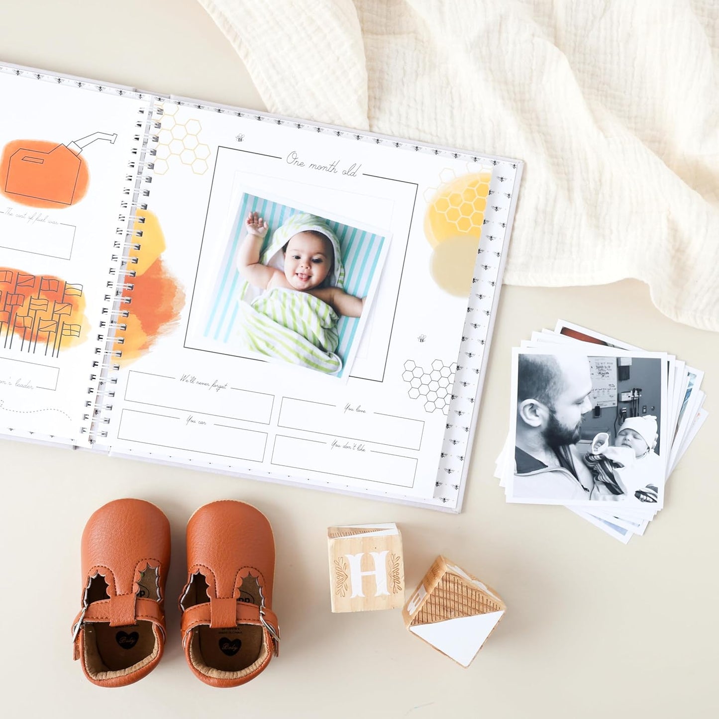 Lucy Darling Baby Memory Book – Honey Bee | Luxury Baby First Year Book & Photo Album | Gender Neutral Keepsake Journal for Milestones, Memories & Photos | Thoughtful Pregnancy Gift